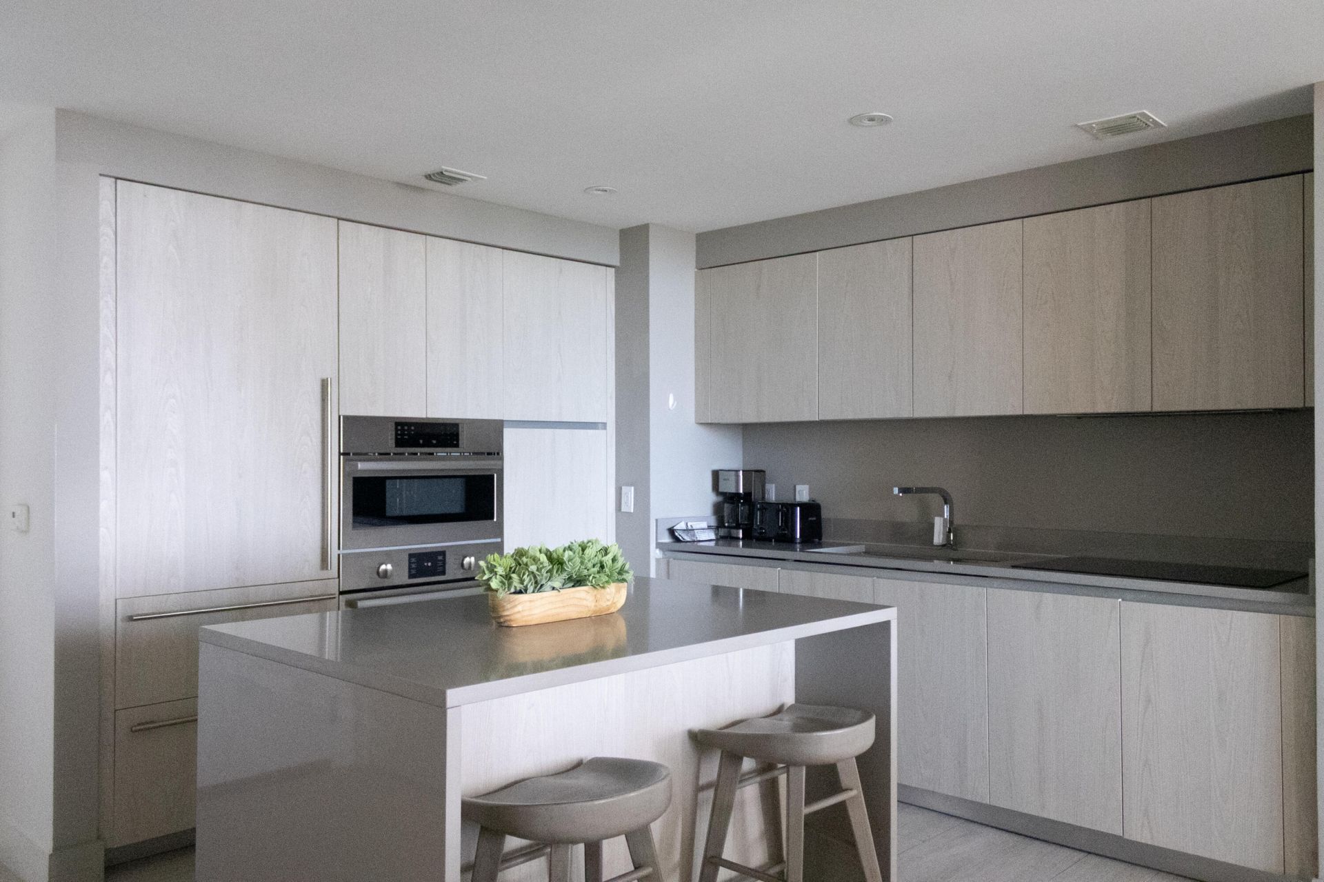 4010 S Ocean Drive, Unit R1007, Hollywood, FL 33019 Photo