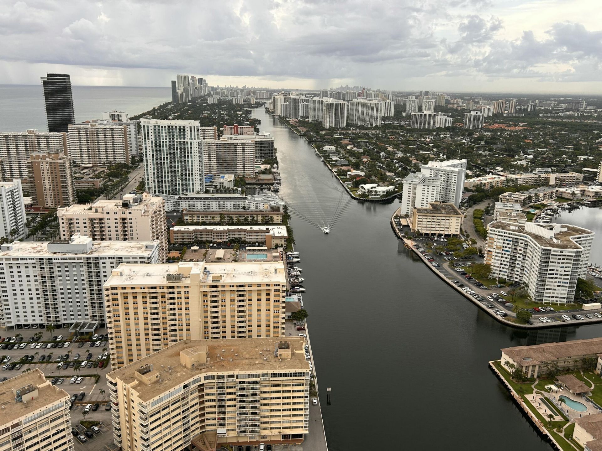 4010 S Ocean Drive, Unit R1007, Hollywood, FL 33019 Photo