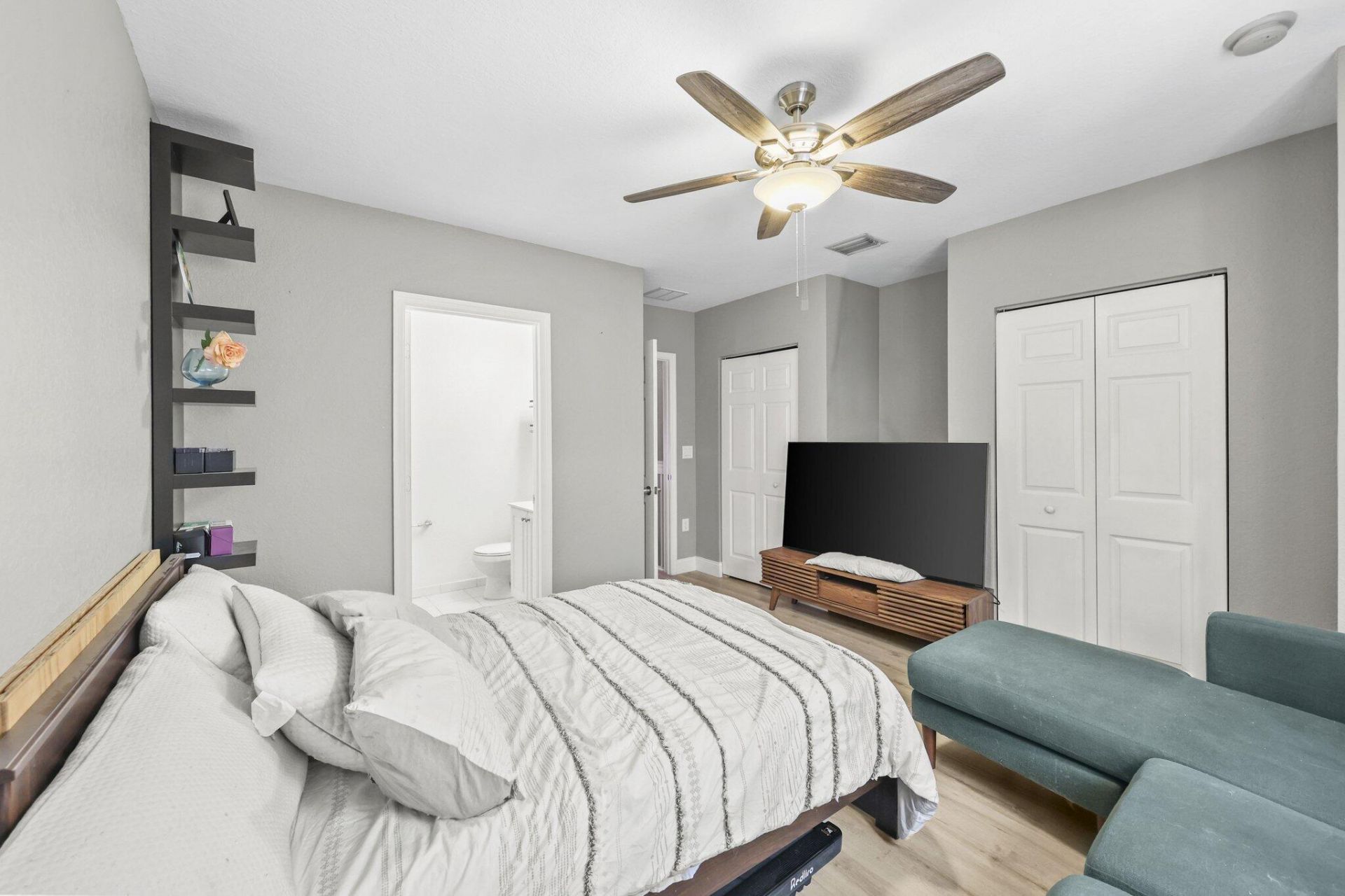 4163 Napoli Lake Drive, Riviera Beach, FL 33410 Photo