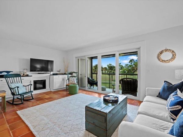 18350 SE Wood Haven Lane, Jupiter, FL 33469