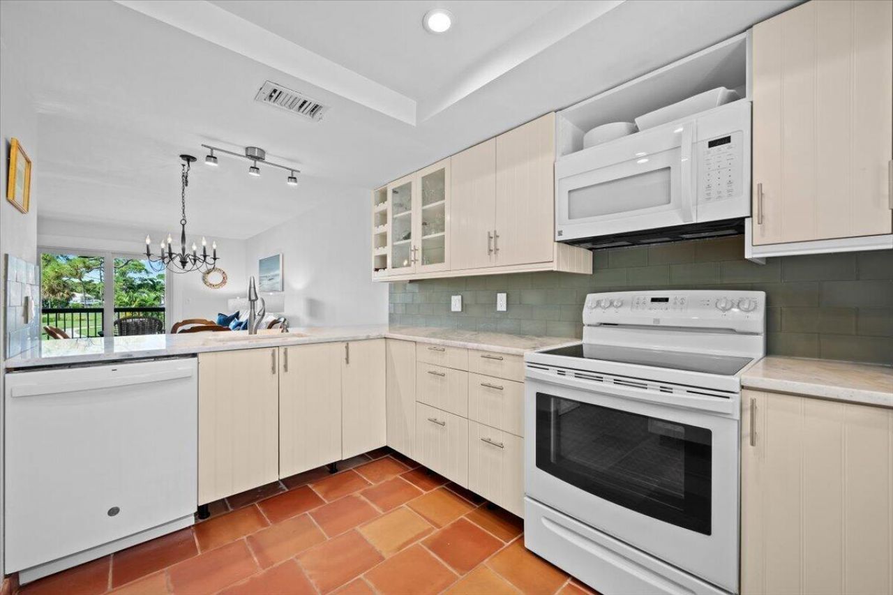 18350 SE Wood Haven Lane, Jupiter, FL 33469 Photo