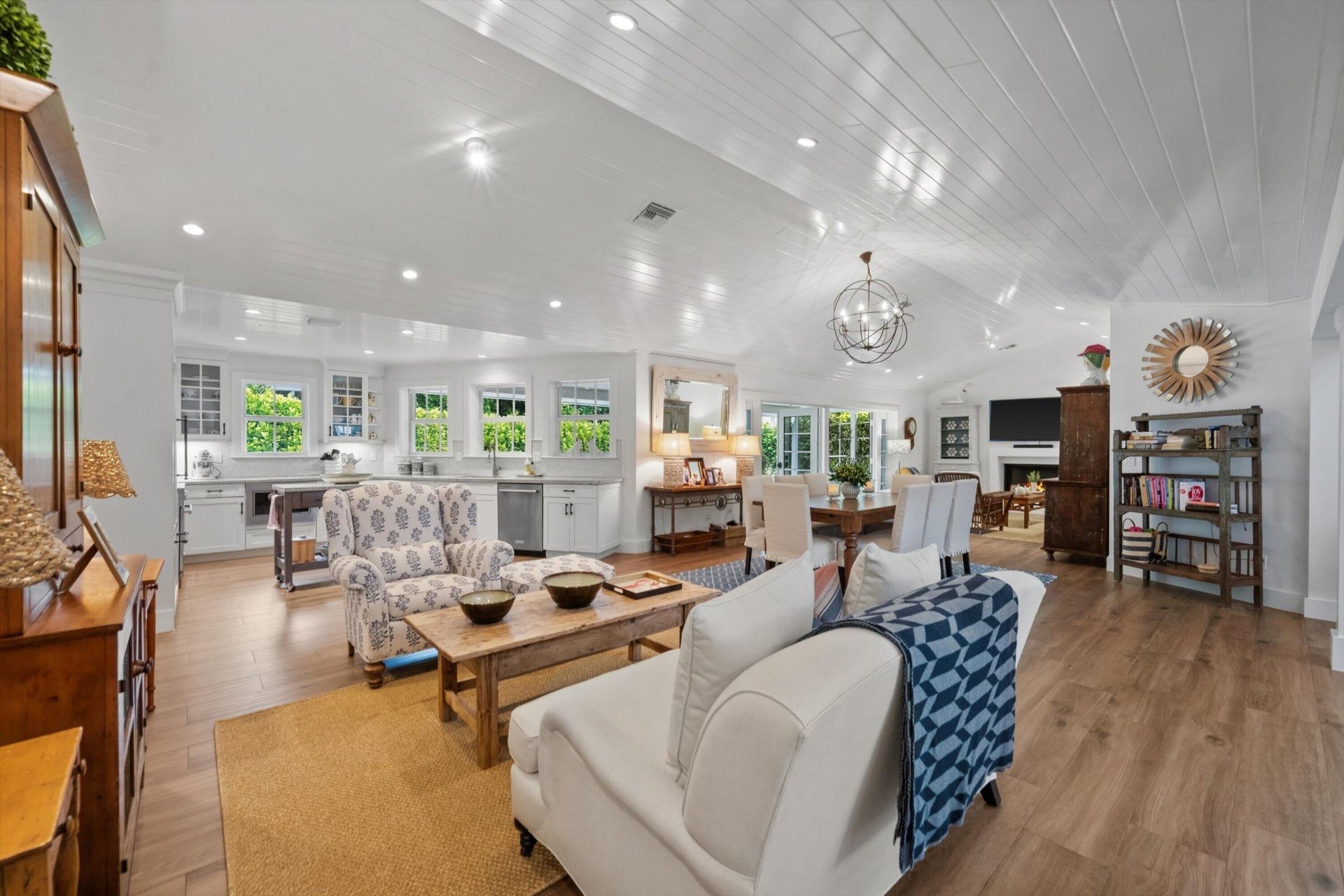 60 Colony Road, Jupiter Inlet Colony, FL 33469 Photo