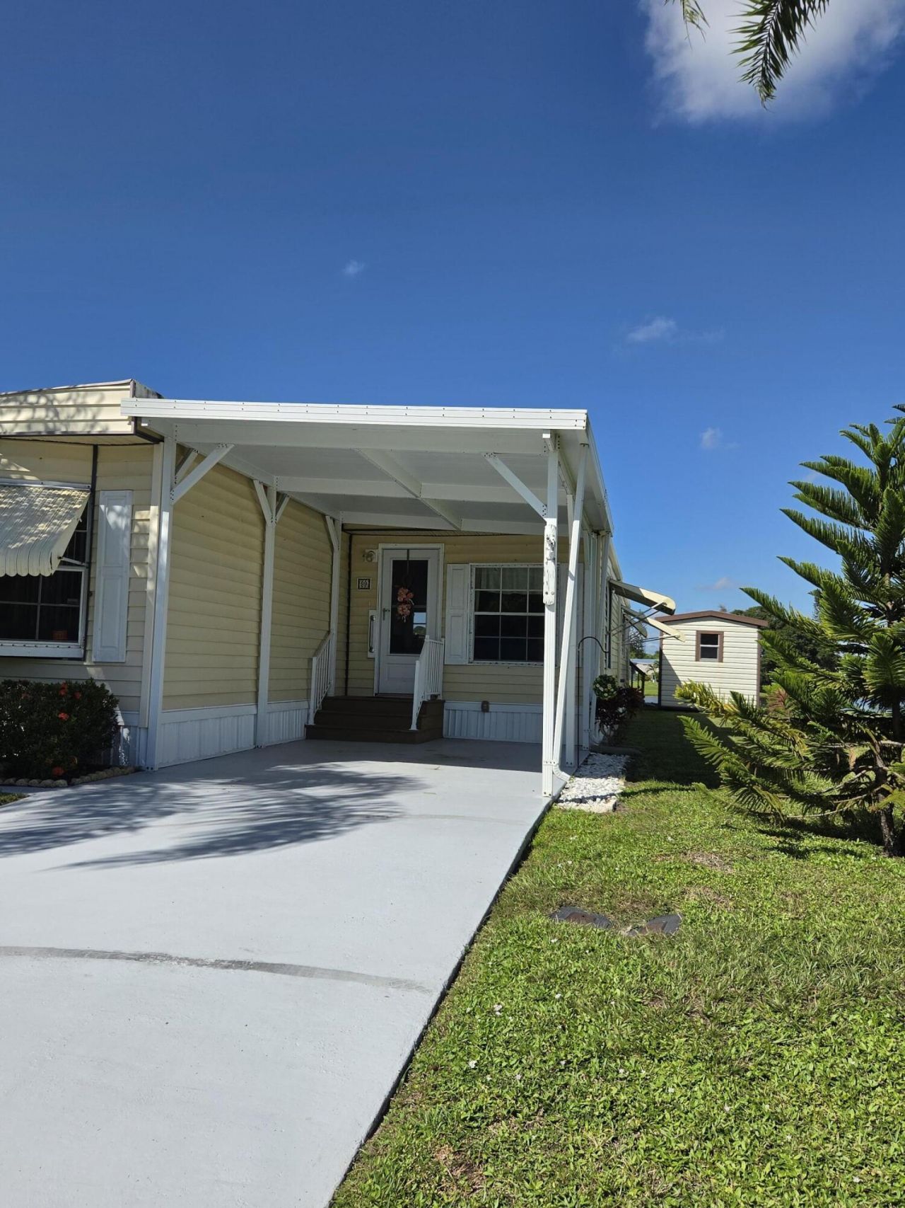 99 W Caribbean, Port Saint Lucie, FL 34952 Photo