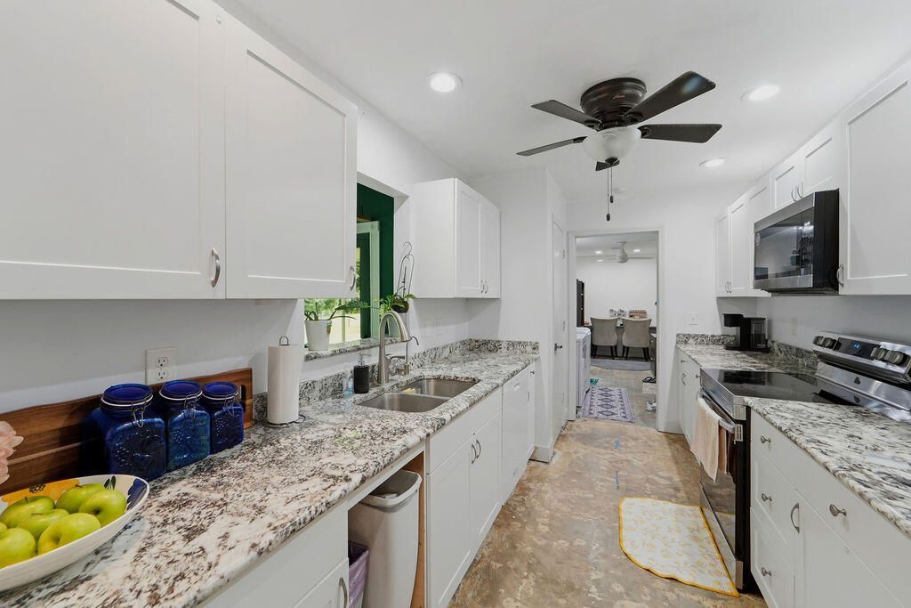 13885 157th Court N, Jupiter Farms, FL 33478 Photo