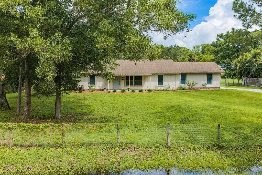 13885 157th Court N, Jupiter Farms, FL 33478 Photo