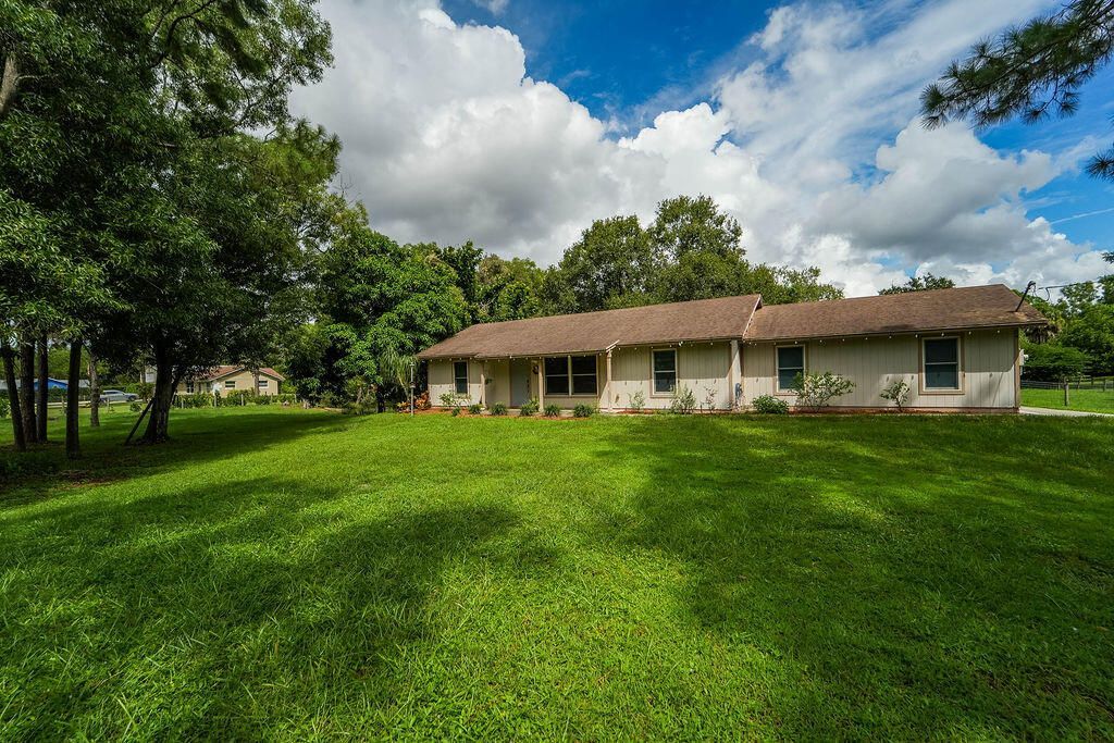 13885 157th Court N, Jupiter Farms, FL 33478 Photo