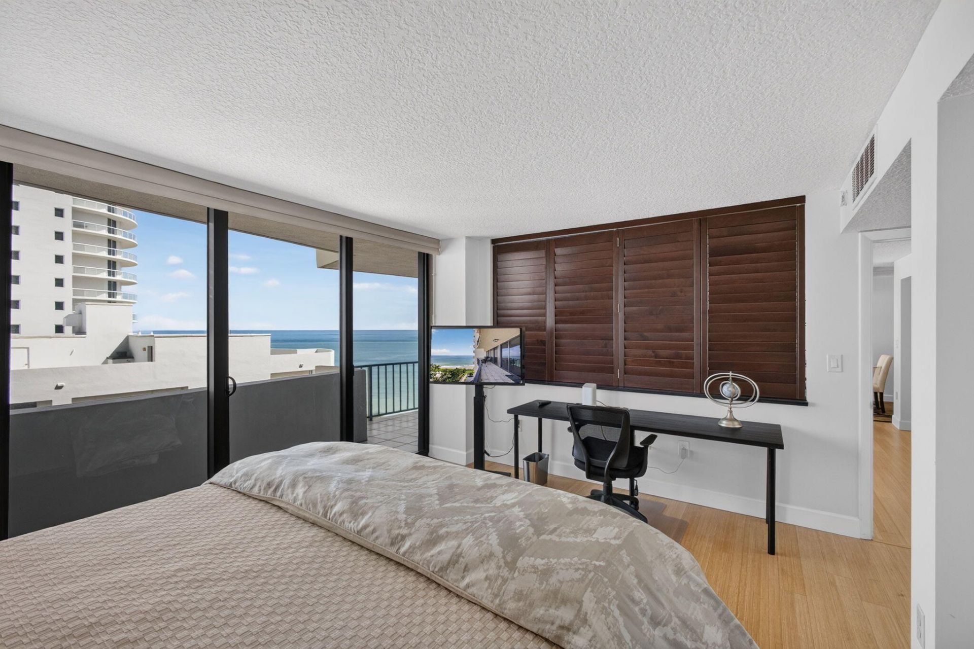 4200 N Ocean Drive, Unit 1-905, Riviera Beach, FL 33404 Photo