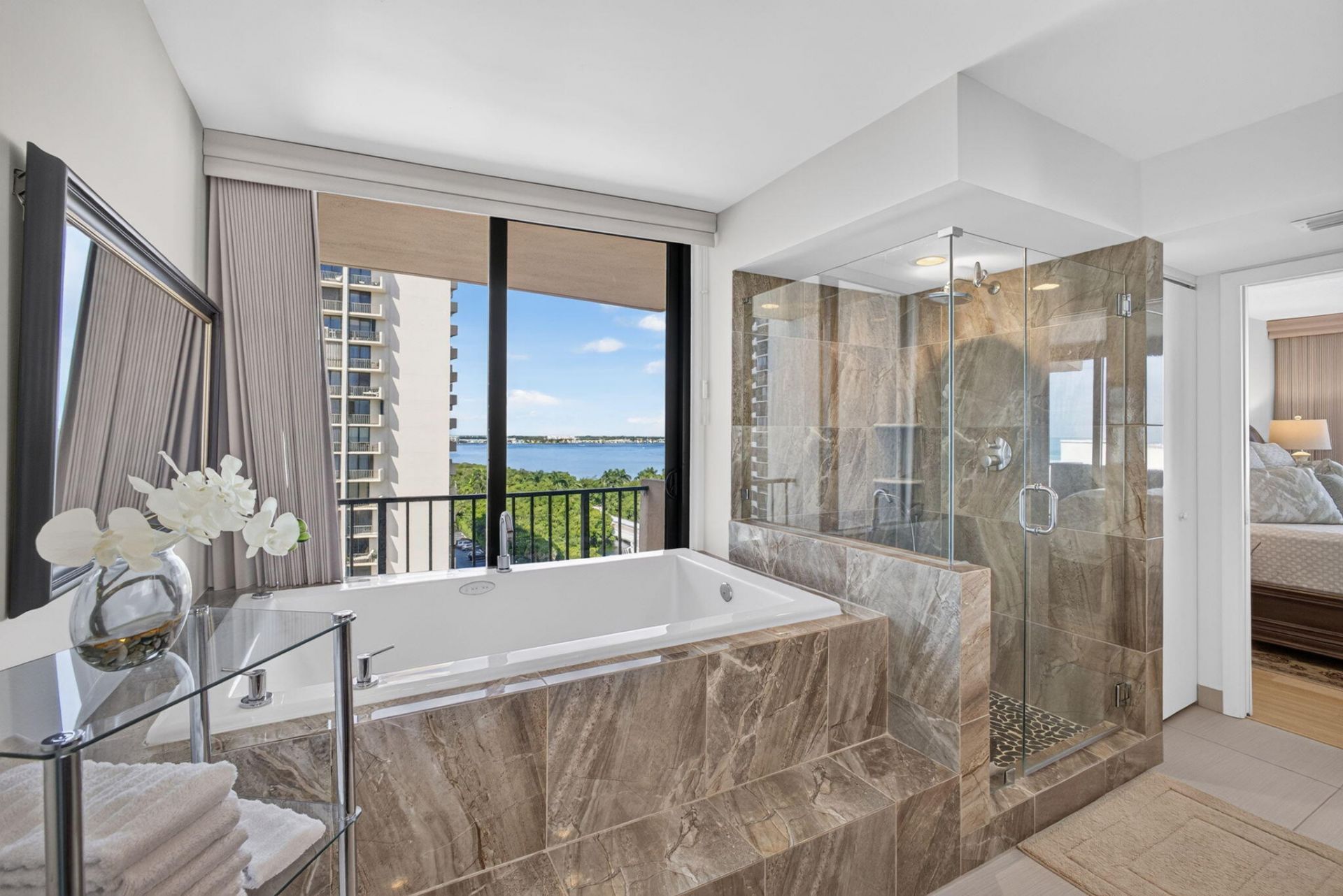 4200 N Ocean Drive, Unit 1-905, Riviera Beach, FL 33404 Photo