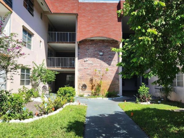 2901 NW 47th Terrace, Unit 143C, Lauderdale Lakes, FL 33313
