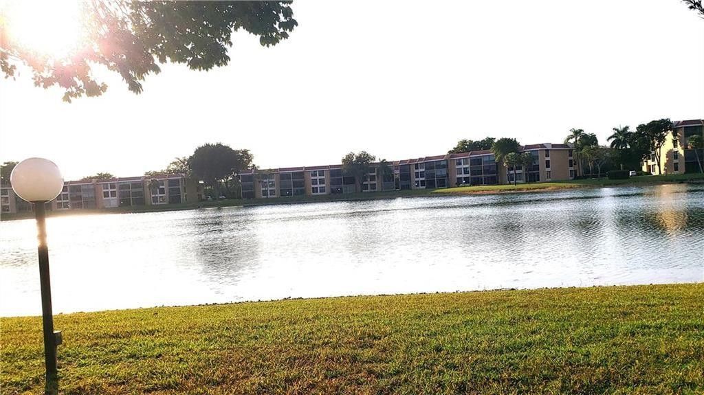 6010 Coral Lake Drive, Unit 110, Margate, FL 33063 Photo