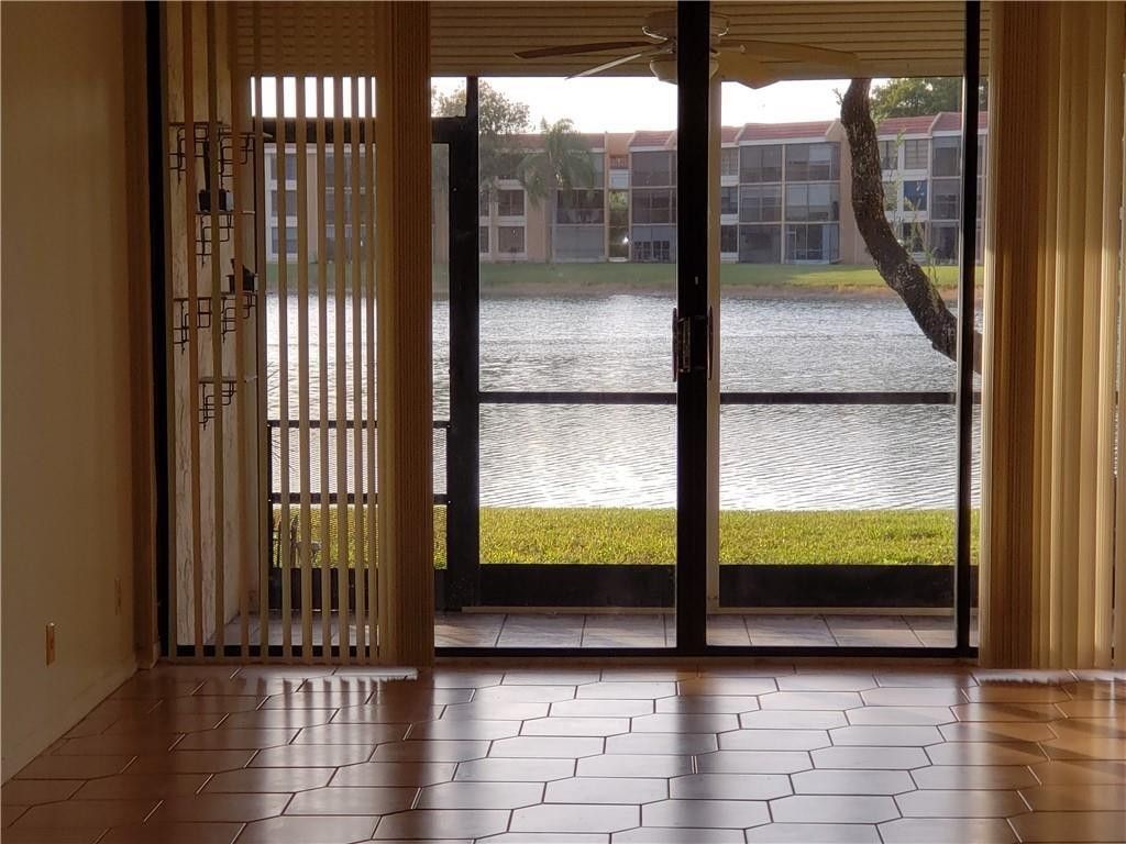 6010 Coral Lake Drive, Unit 110, Margate, FL 33063 Photo