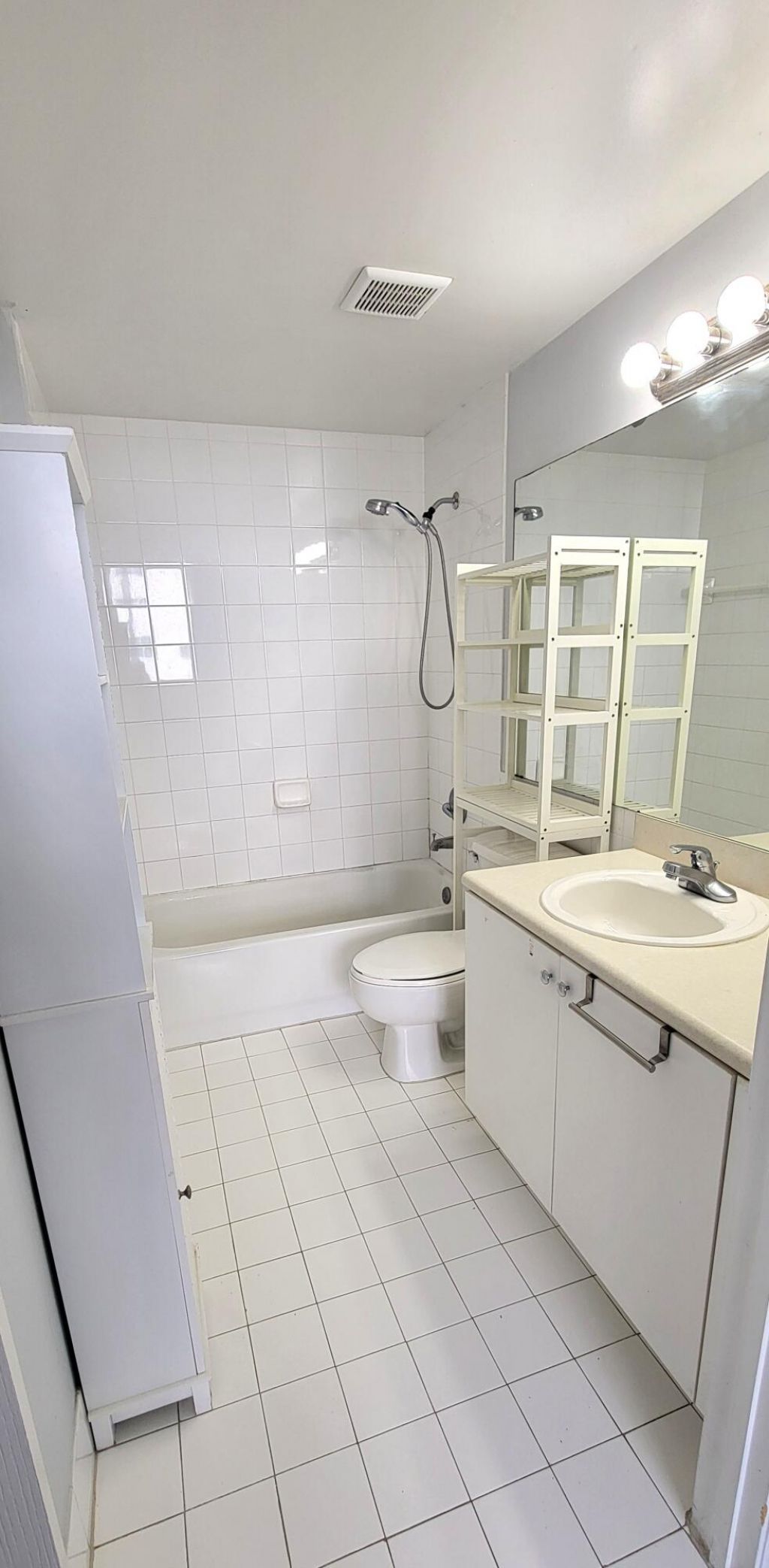 5099 NW 7th Street, Unit 902, Miami, FL 33126 Photo
