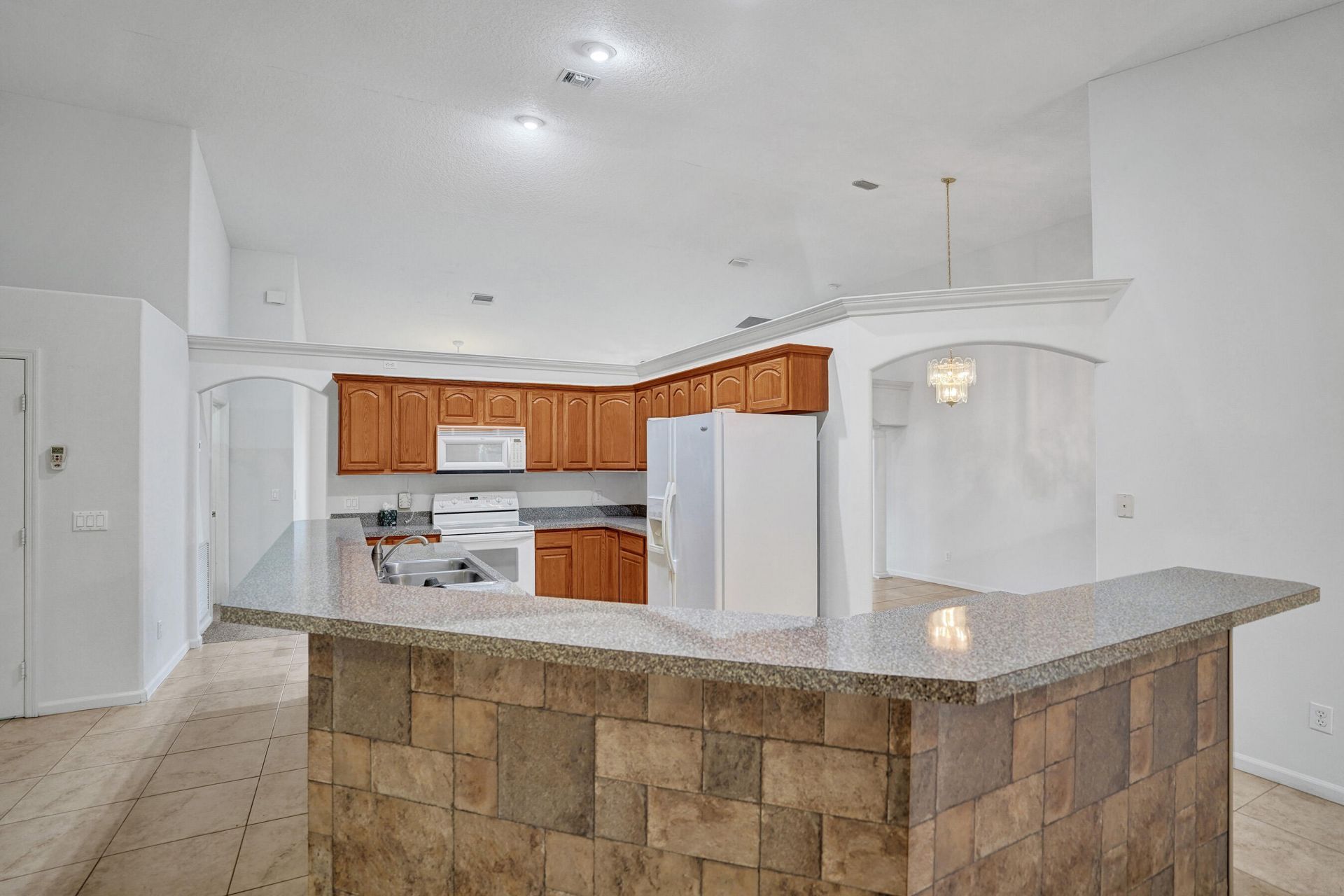 5825 NW Zenith Drive, Port Saint Lucie, FL 34986 Photo