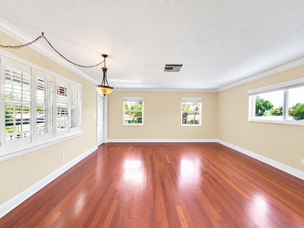 2701 MIDDLE RIVER Drive, Unit 11, Fort Lauderdale, FL 33306