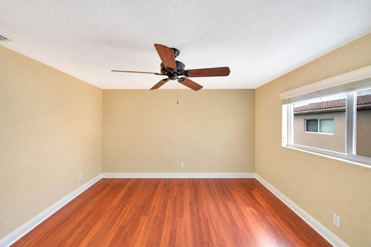 2701 Middle River Drive, Unit 11, Fort Lauderdale, FL 33306 Photo