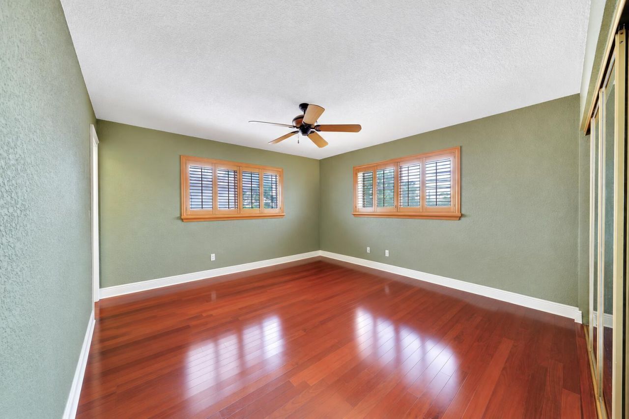 2701 Middle River Drive, Unit 11, Fort Lauderdale, FL 33306 Photo