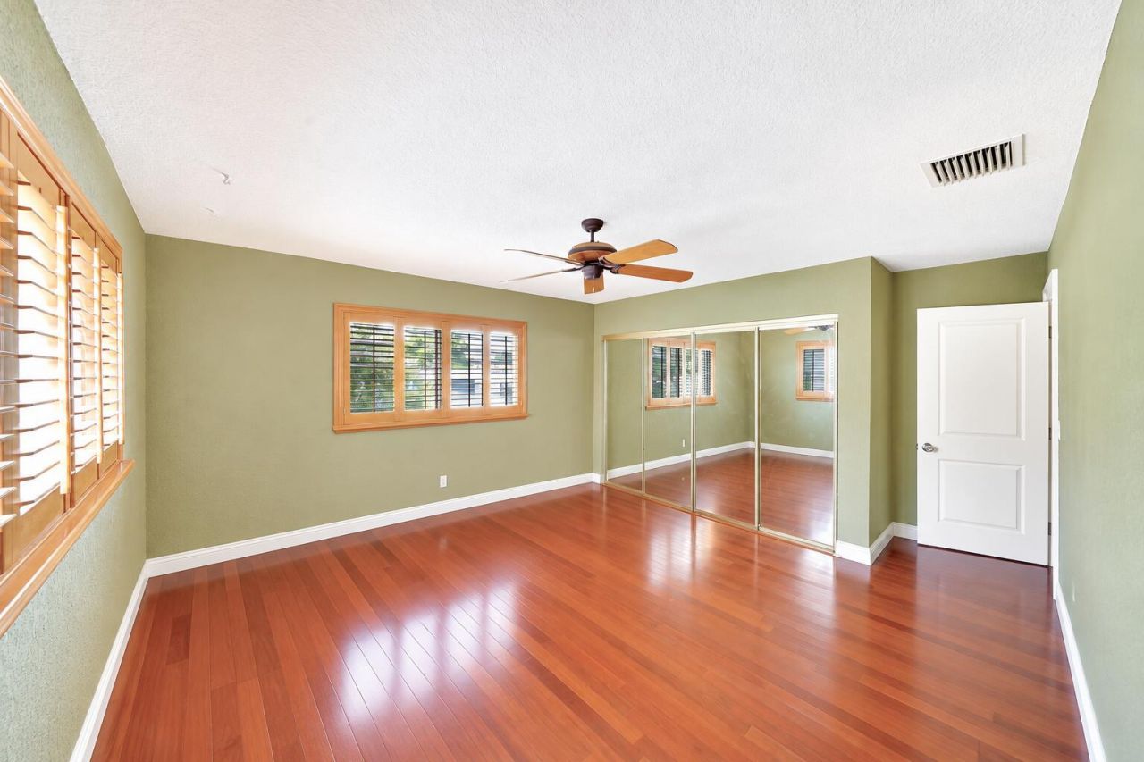 2701 Middle River Drive, Unit 11, Fort Lauderdale, FL 33306 Photo