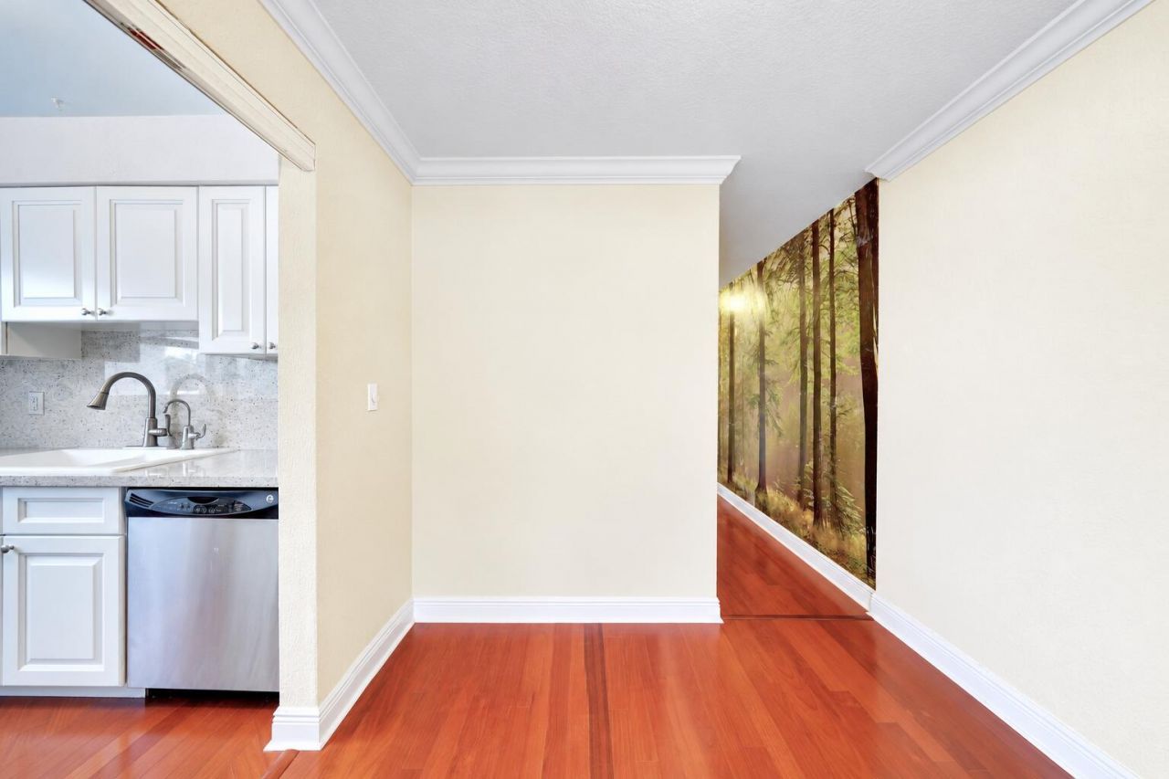 2701 Middle River Drive, Unit 11, Fort Lauderdale, FL 33306 Photo