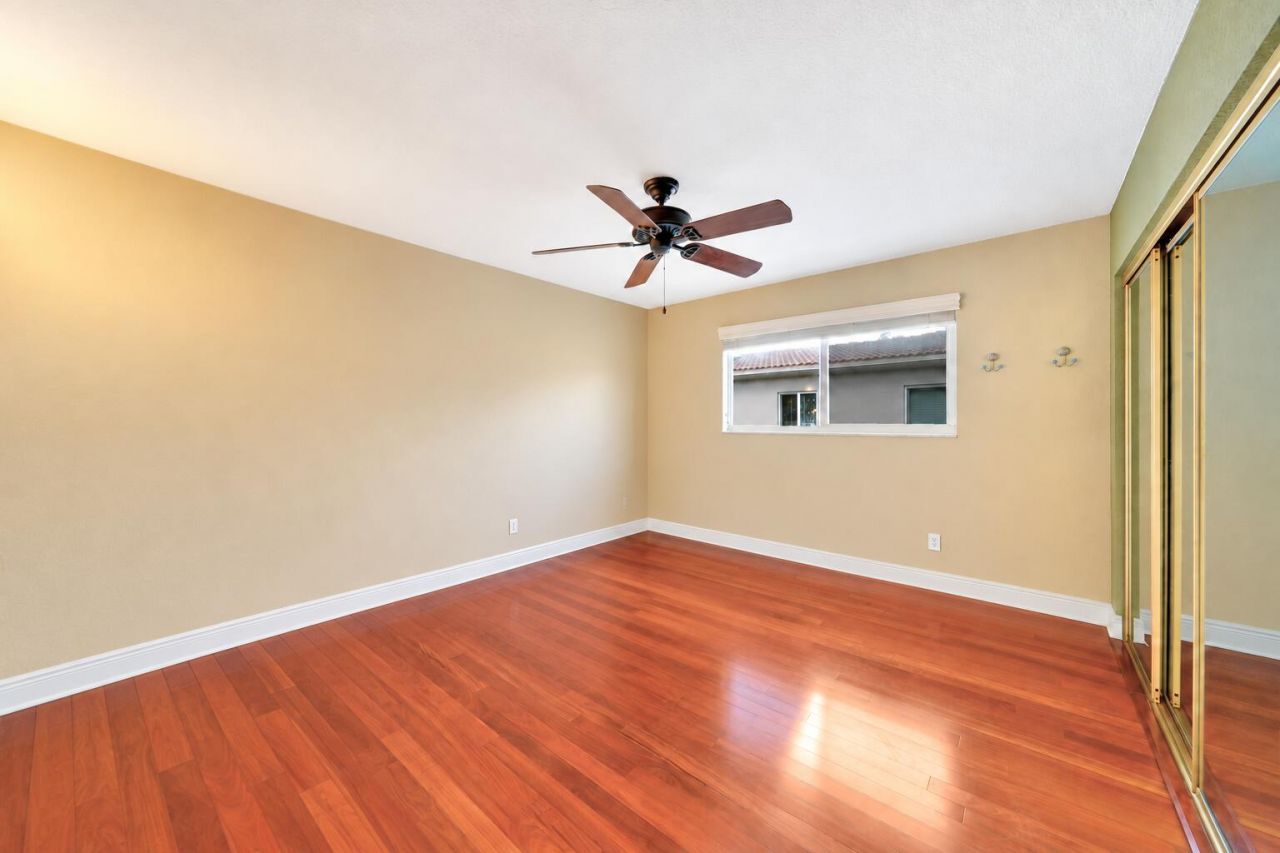 2701 Middle River Drive, Unit 11, Fort Lauderdale, FL 33306 Photo