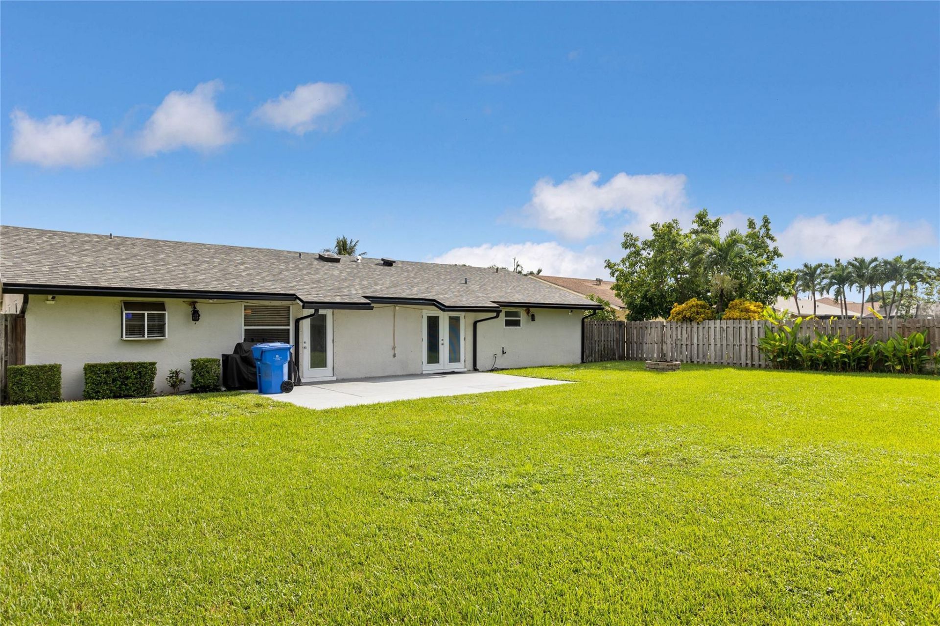 238 Bilbao Street, Royal Palm Beach, FL 33411 Photo