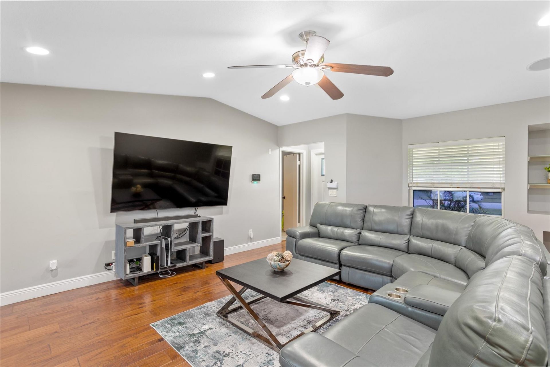 238 Bilbao Street, Royal Palm Beach, FL 33411 Photo