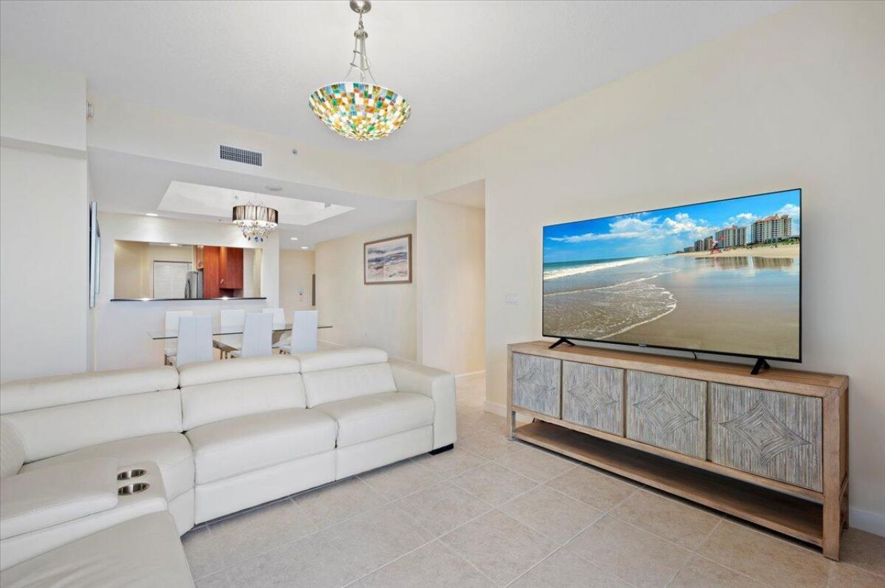 801 S Olive Avenue, Unit 601, West Palm Beach, FL 33401 Photo