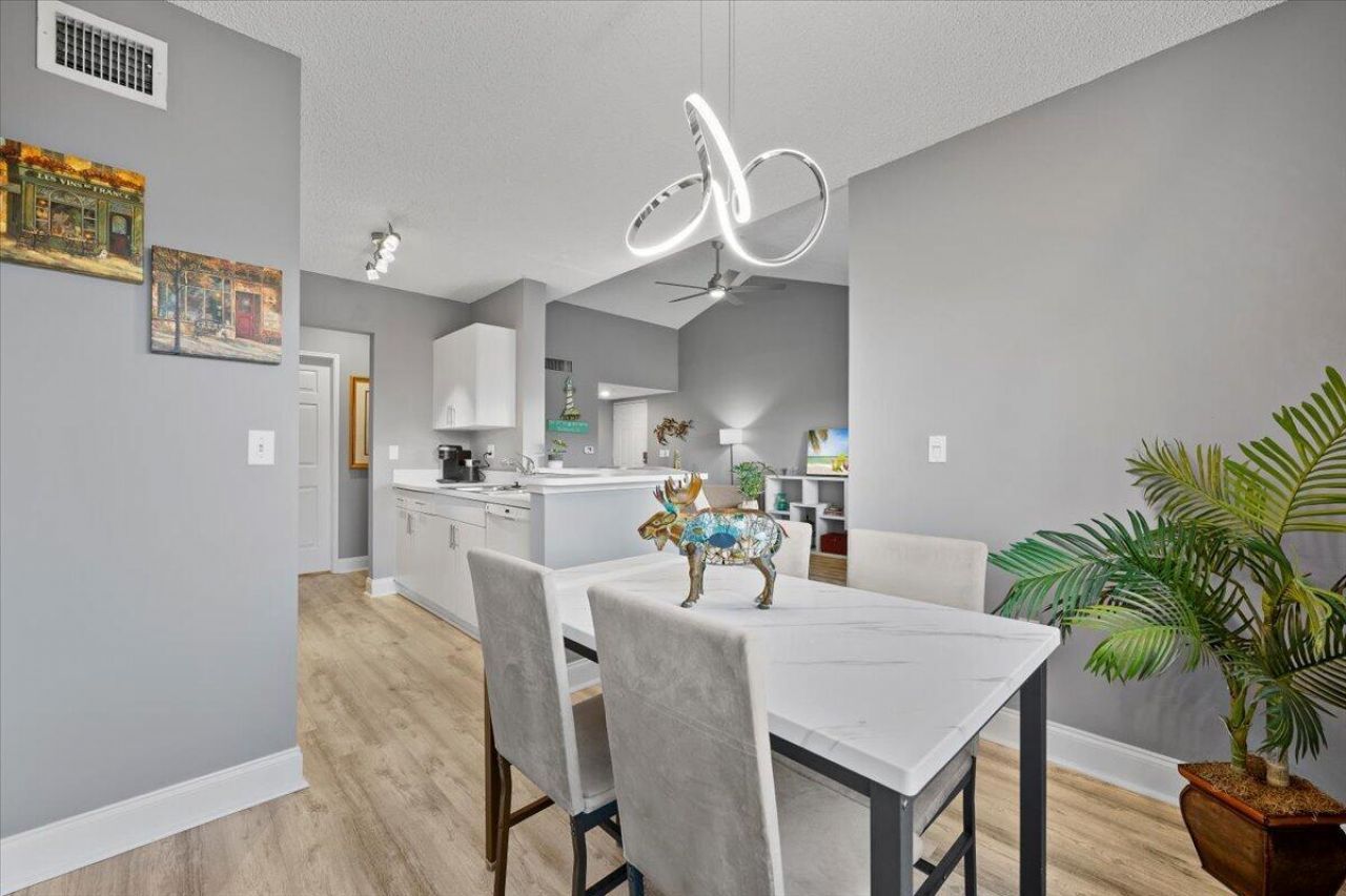 254 Village Boulevard, Unit 4310, Tequesta, FL 33469 Photo
