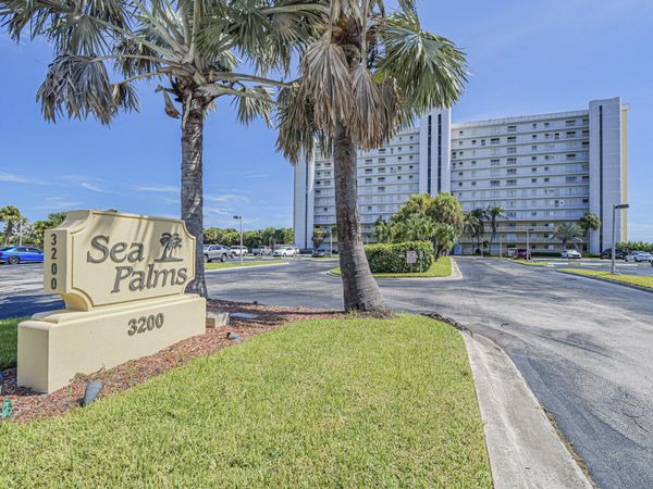 3200 N HIGHWAY A1A, Unit 1004, Hutchinson Island, FL 34949