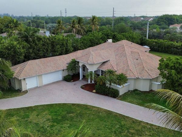 11201 NW 14TH Street, Plantation, FL 33323