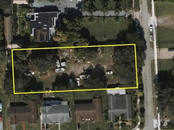 17400 NW 20th Avenue, Miami Gardens, FL 33056