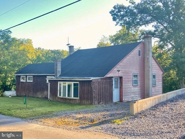 433 SHEEP HILL ROAD , NEWMANSTOWN, PA 17073