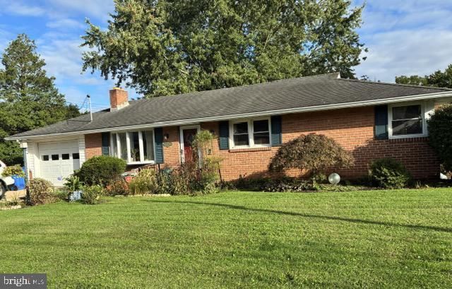 2018 Pineview Drive, York, PA 17408 Main Photo