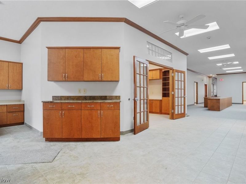 120 W Aurora Road, Northfield, OH 44067 Photo 8