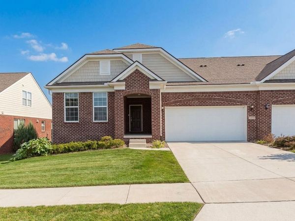 3490 Bella Vista Drive, Ann Arbor, MI 48108