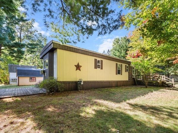 7650 E Lake Drive, Newaygo, MI 49337