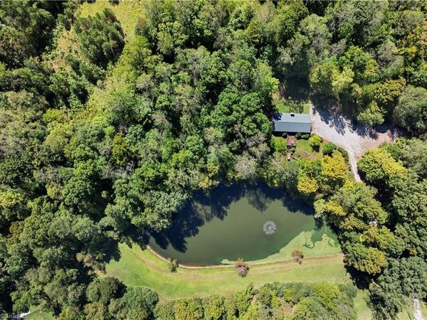 5964 Midway School Road , Thomasville, NC 27360