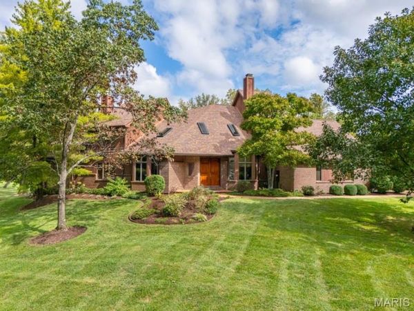 18 Overbrook Drive , Ladue, MO 63124