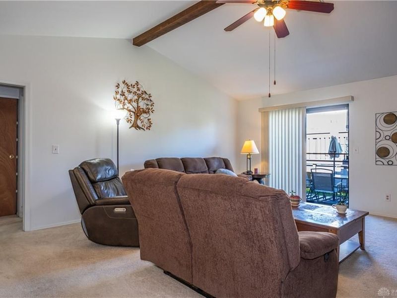8030 Chipgate Court, Huber Heights, OH 45424 Photo 11