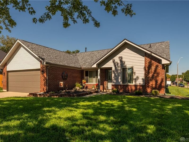 8030 Chipgate Court, Huber Heights, OH 45424 Photo 29