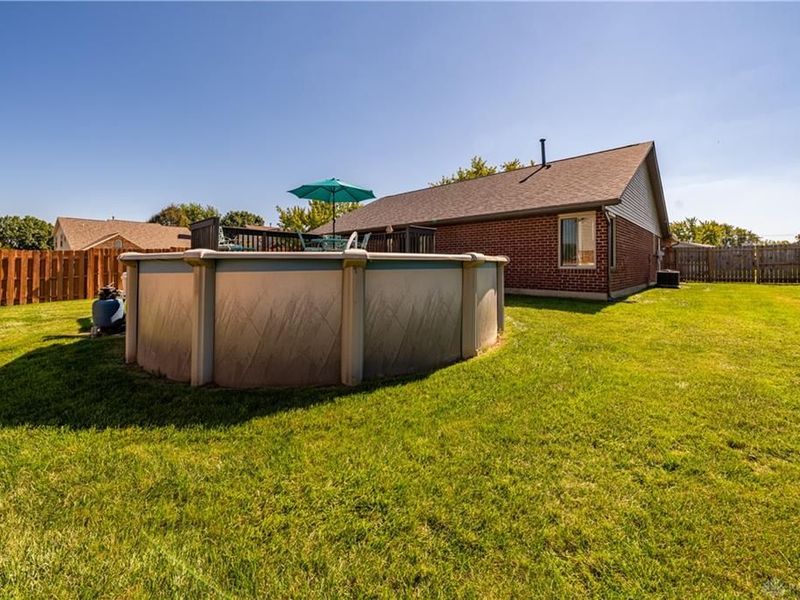 8030 Chipgate Court, Huber Heights, OH 45424 Photo 34