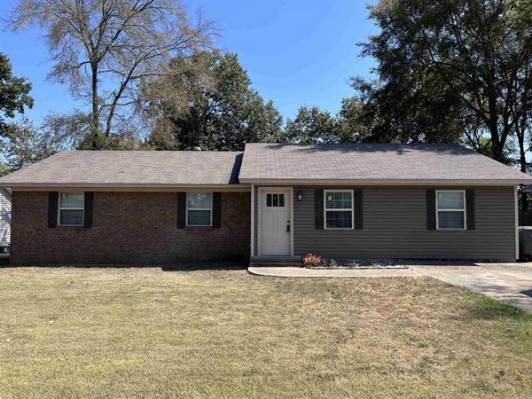 122 N Sawmill Road , Searcy, AR 72143