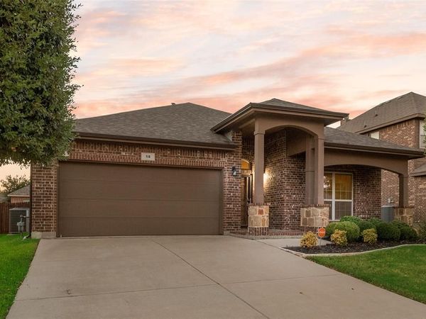 18 Auburn Drive, Edgecliff Village, TX 76134