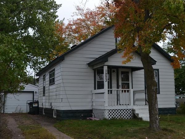1223 Barron Street, Eau Claire, WI 54703