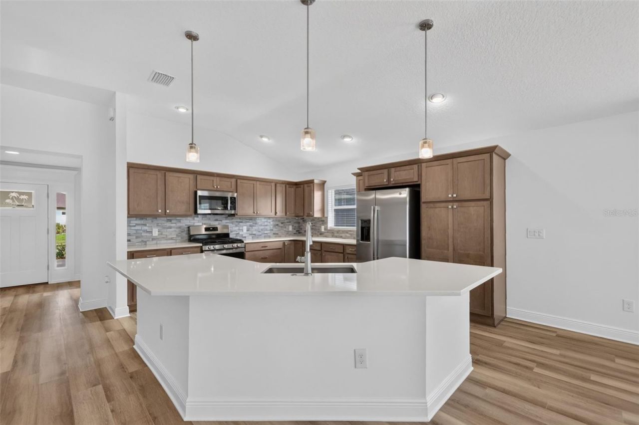 6996 Dwight Drive, The Villages, FL 34762 Photo
