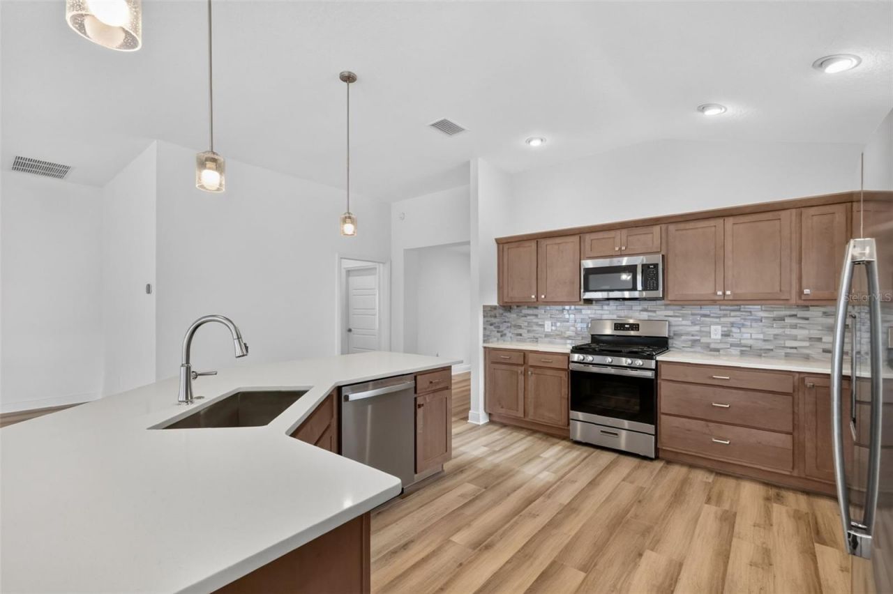 6996 Dwight Drive, The Villages, FL 34762 Photo