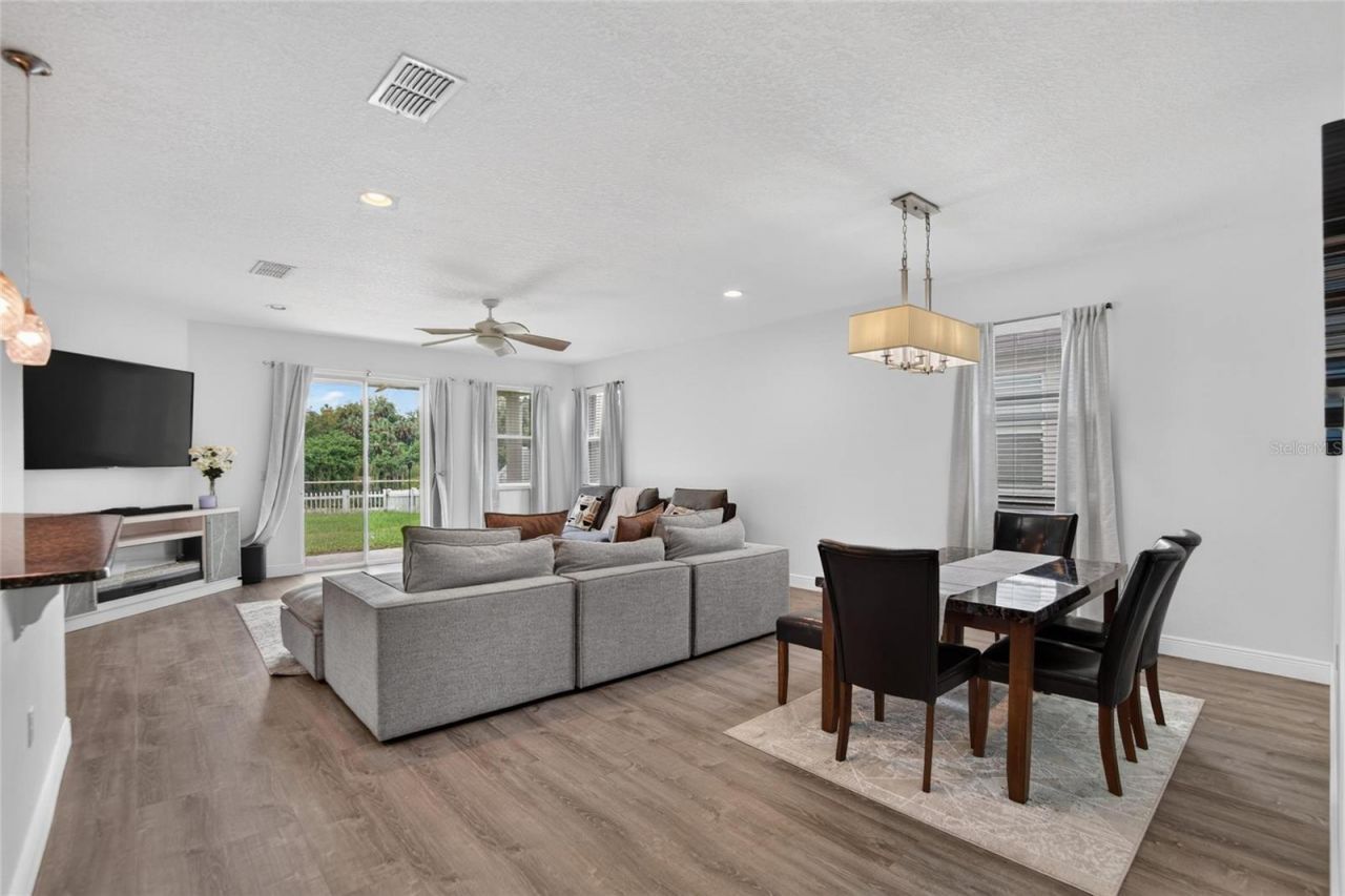 11627 Tangle Stone Drive, Gibsonton, FL 33534 Photo