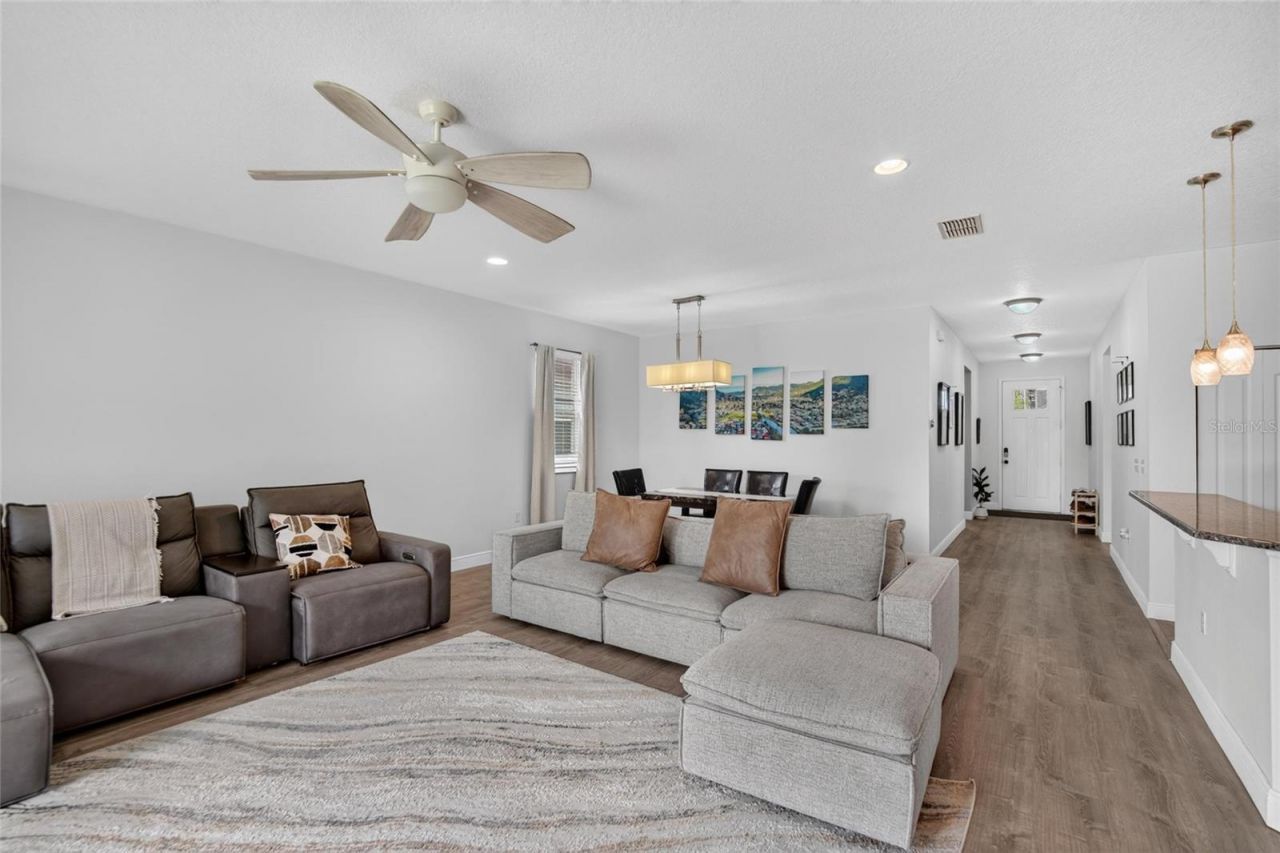 11627 Tangle Stone Drive, Gibsonton, FL 33534 Photo