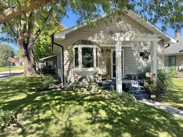 404 E 2nd Street , Oglesby, IL 61348