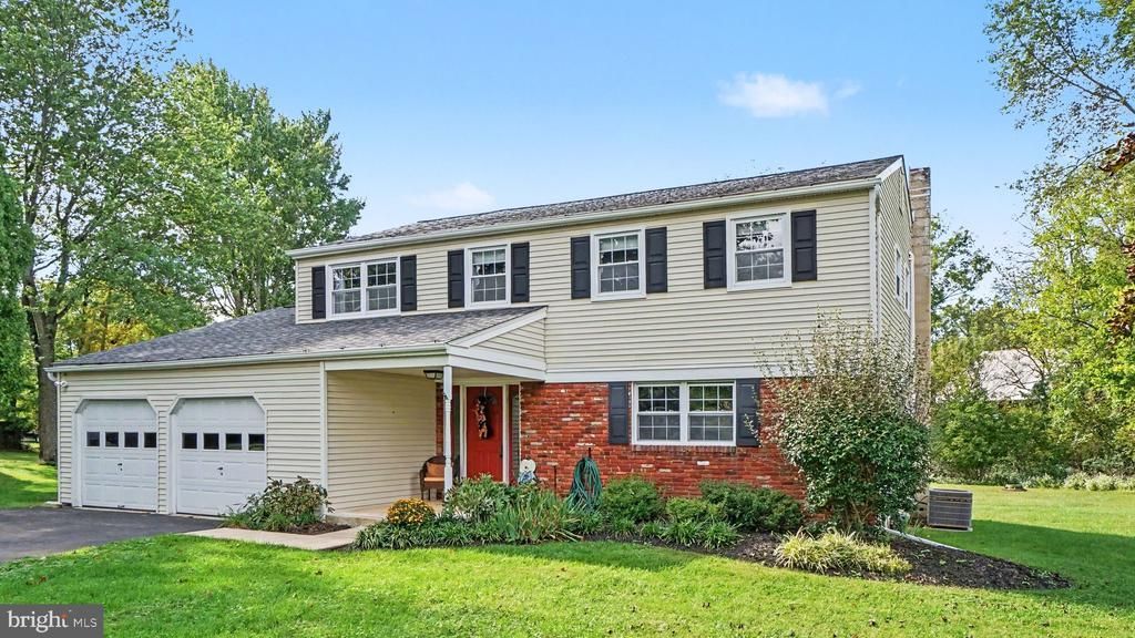 17 TEAKWOOD TERRACE, NORRISTOWN, PA 19403