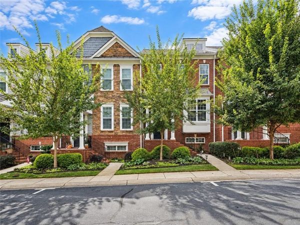 2318 Limehurst Drive NE, Unit 101, Atlanta, GA 30319